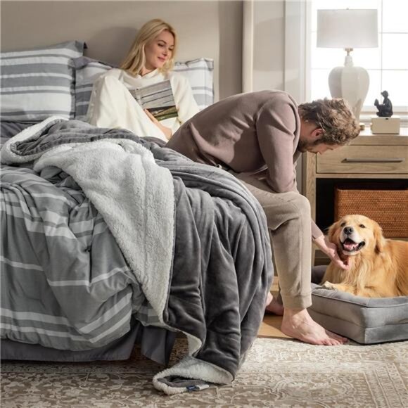 Bedsure Sherpa Fleece Throw Blanket for Couch - Thick and Warm Blanket - Picture 6 of 7